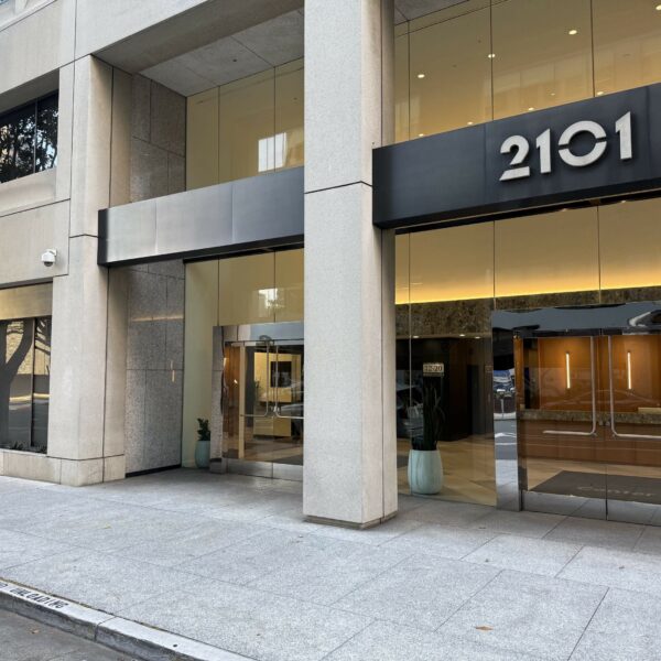 Front of the building of the Oakland branch